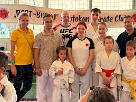 Eső, napsütés és fergeteges karate: Ilyen volt a Válassz Sportot Újbudán 2026! kép 5