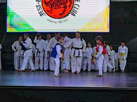 Eső, napsütés és fergeteges karate: Ilyen volt a Válassz Sportot Újbudán 2026! kép 19